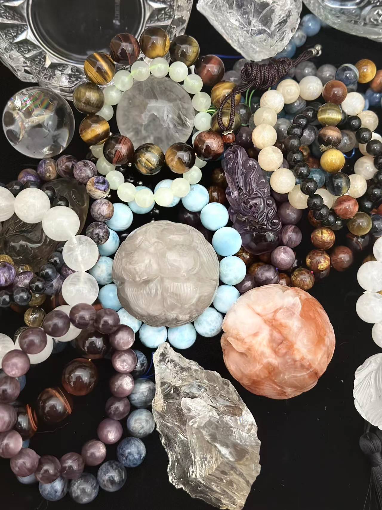 Skye hand-pick crystal